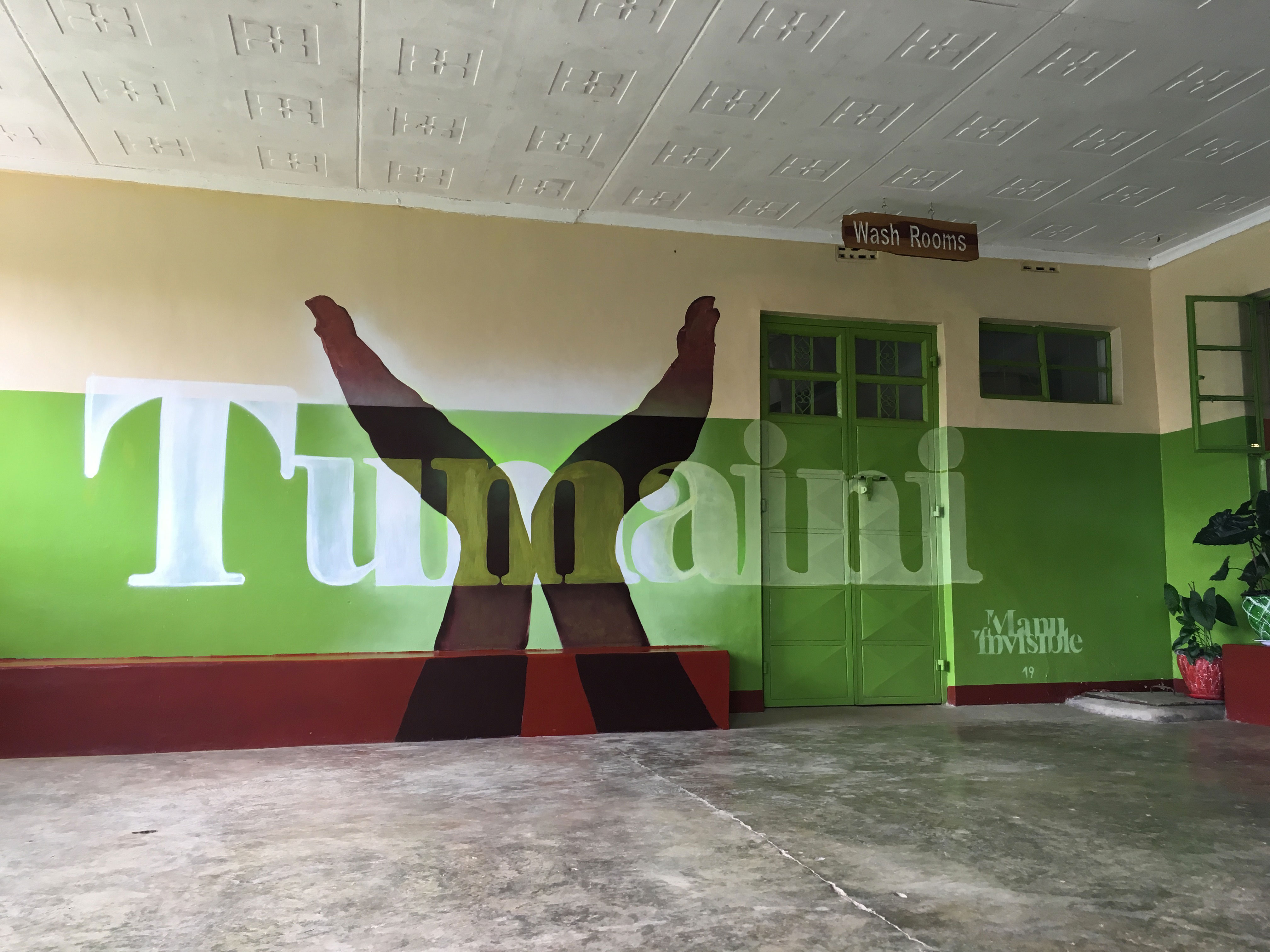 ''Tumaini'' Spray and acrilic paint on wall 3 x 6 m Nanyuki (Africa) 2019