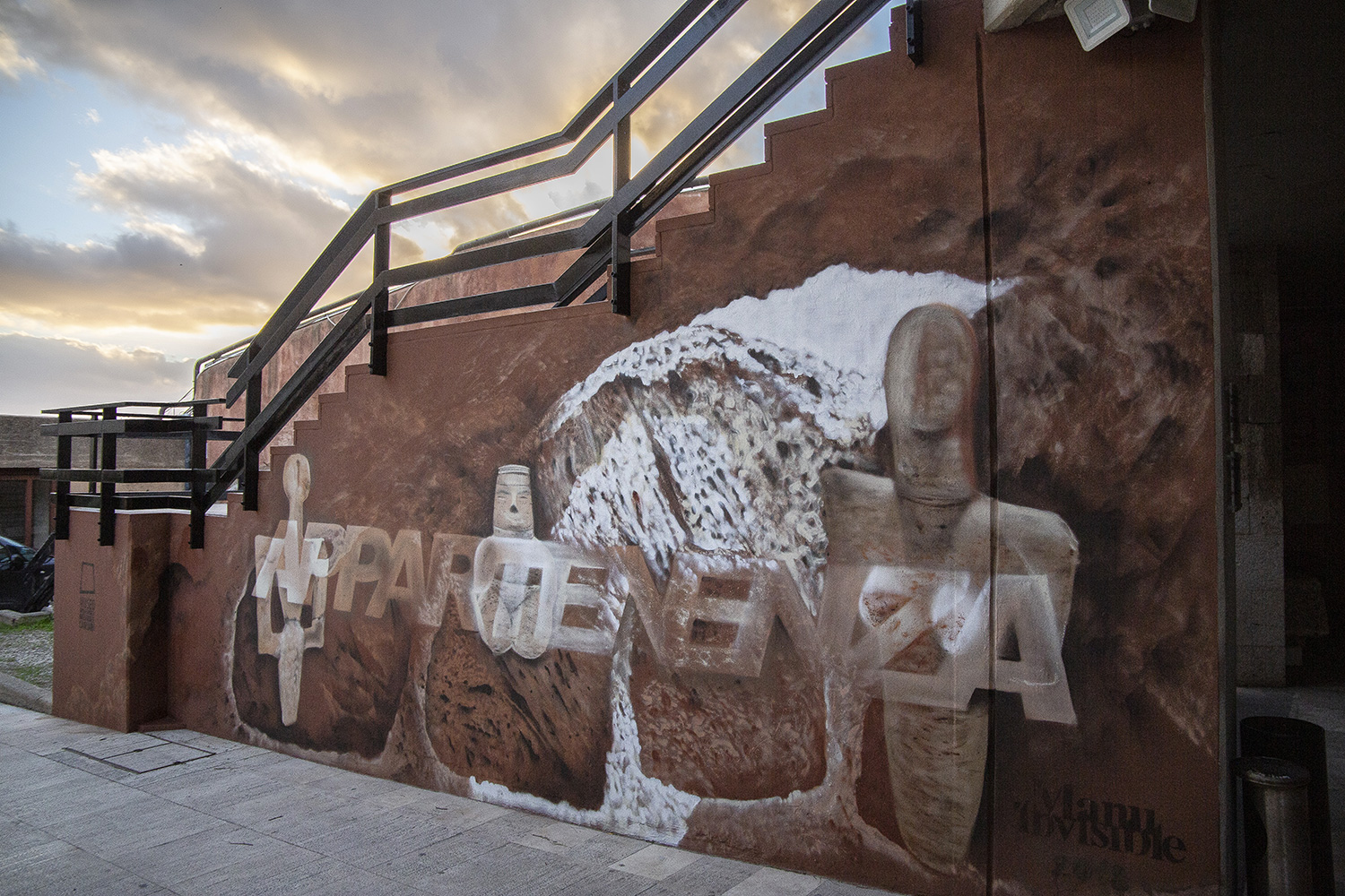 ''Appartenenza'' Spray et peinture siloxanique sur le mur 8 x 4 m Musée archéologique national de Cagliari 2018