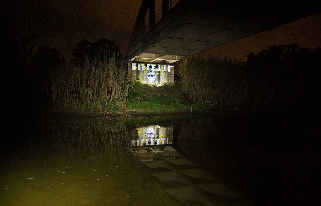 ''RIFLETTI'' Quartz and spray on reflected wall on river 21 mq San Sperate 2022